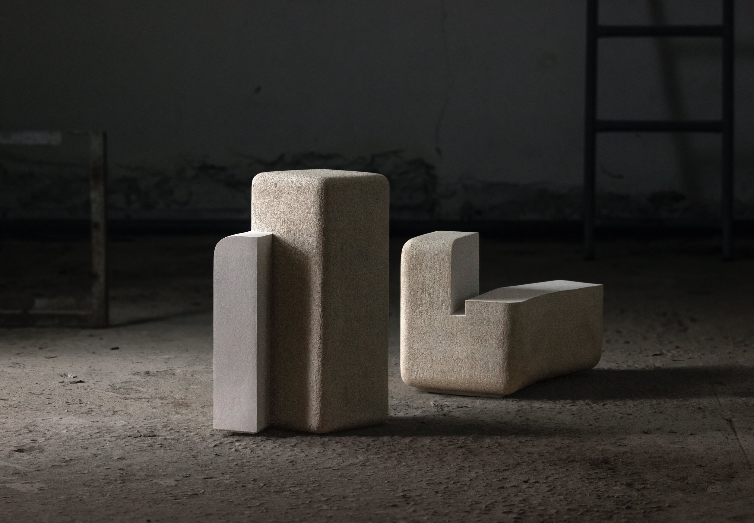 VERTICAL STONEWARE SCULPTURES