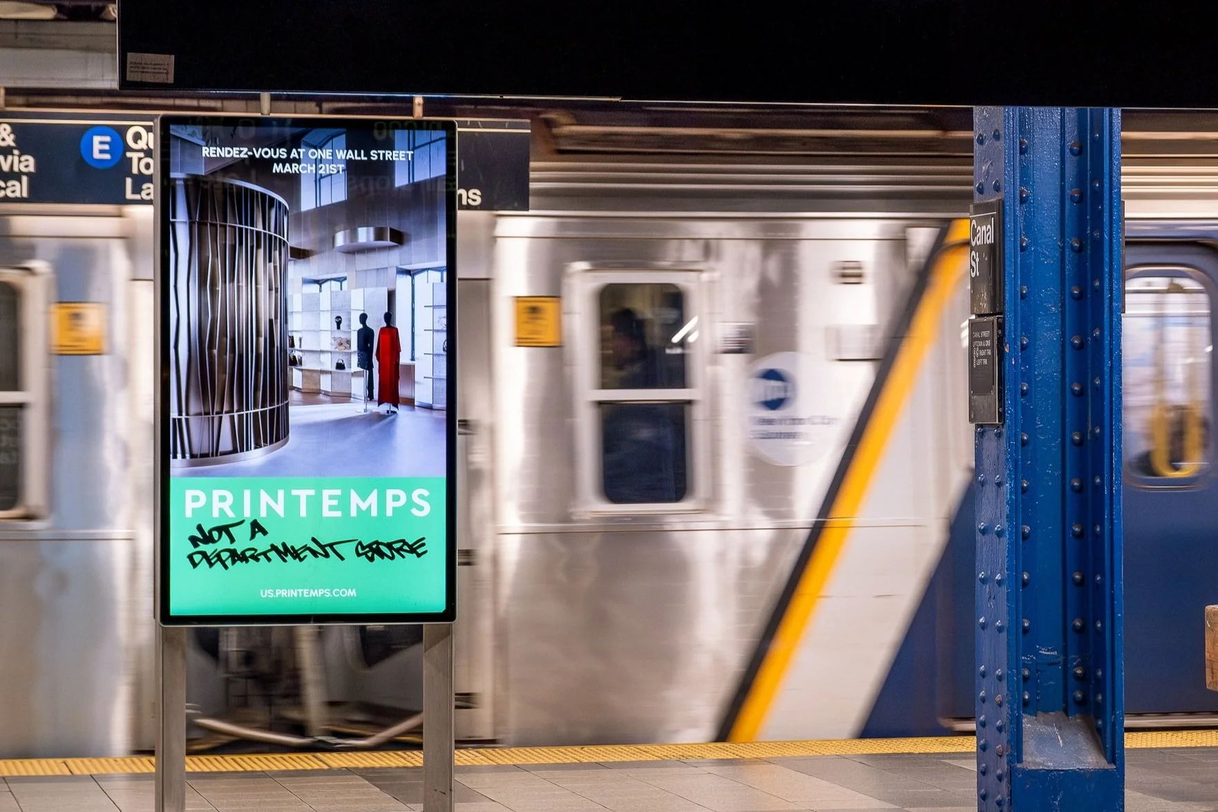 4070373_Printemps+America+Inc_New+York+Subway_Liveboards+Station+Network__2025-03-10-1.jpg