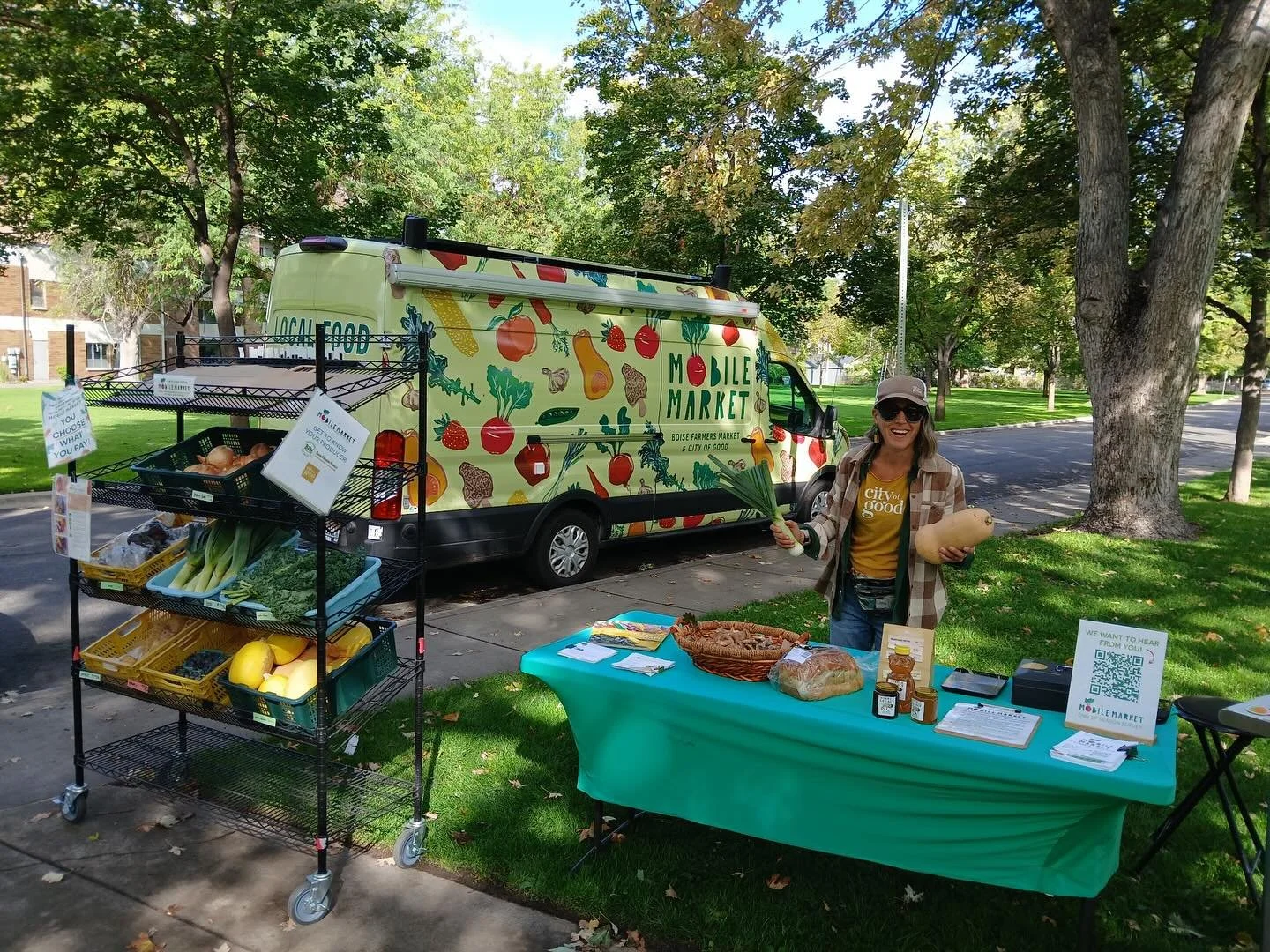 This week is the final week of our regular Mobile Market stops in partnership with @citiesofgood! Our Mobile Market brings the freshest farmers market goodness right to you with a pay what you please model. Visit the link in our bio for the full Mobi