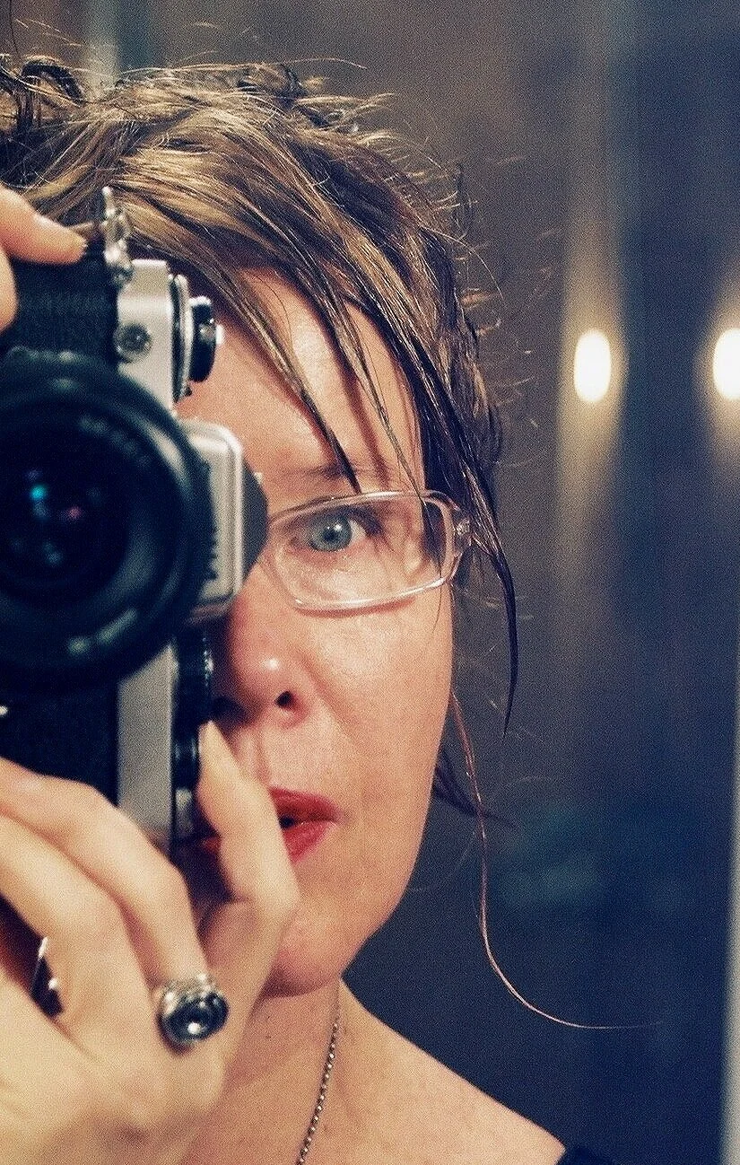 Mara+and+camera.jpg