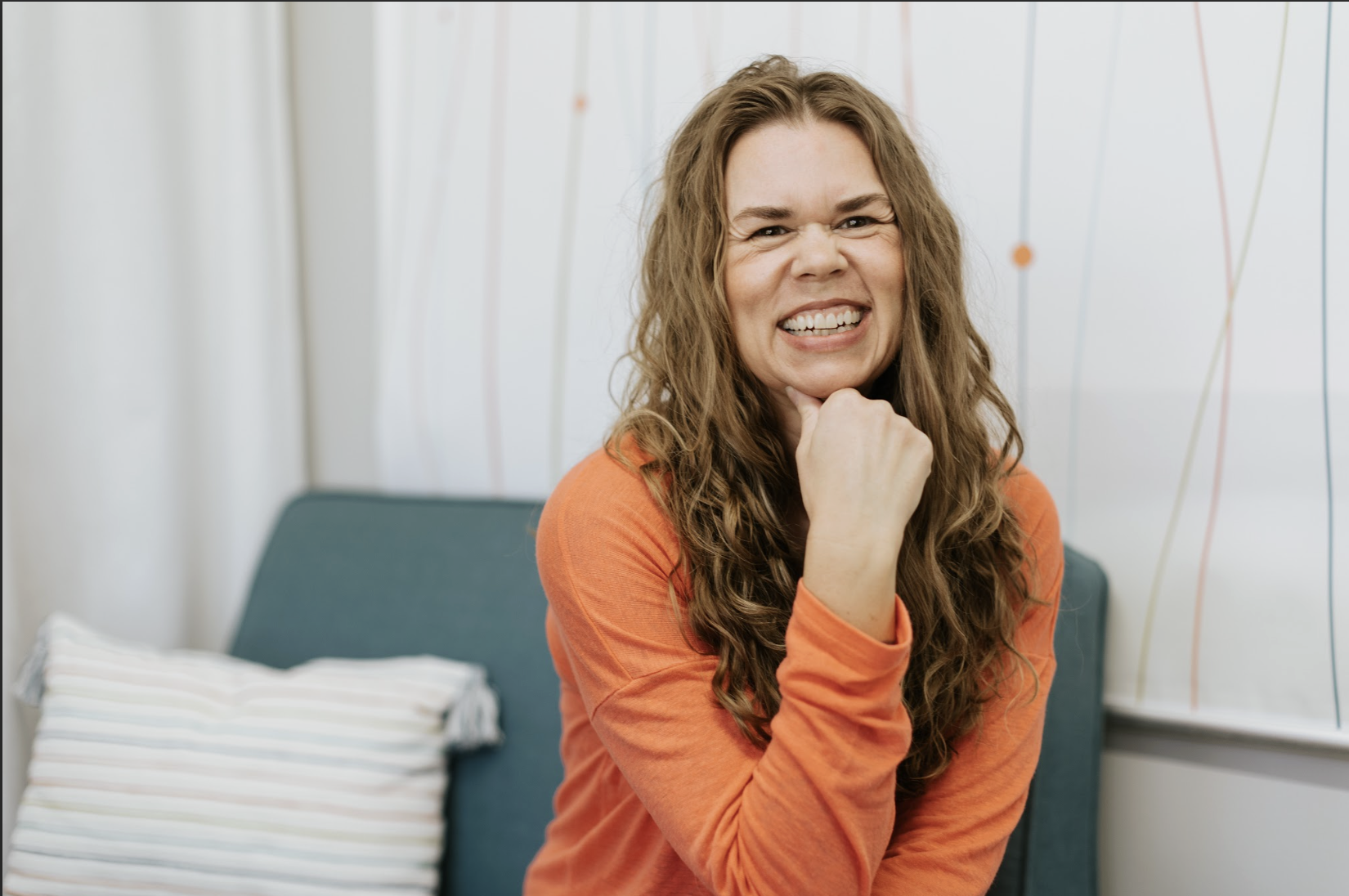 Why Haircuts Grow Out Better When Texture Is Respected