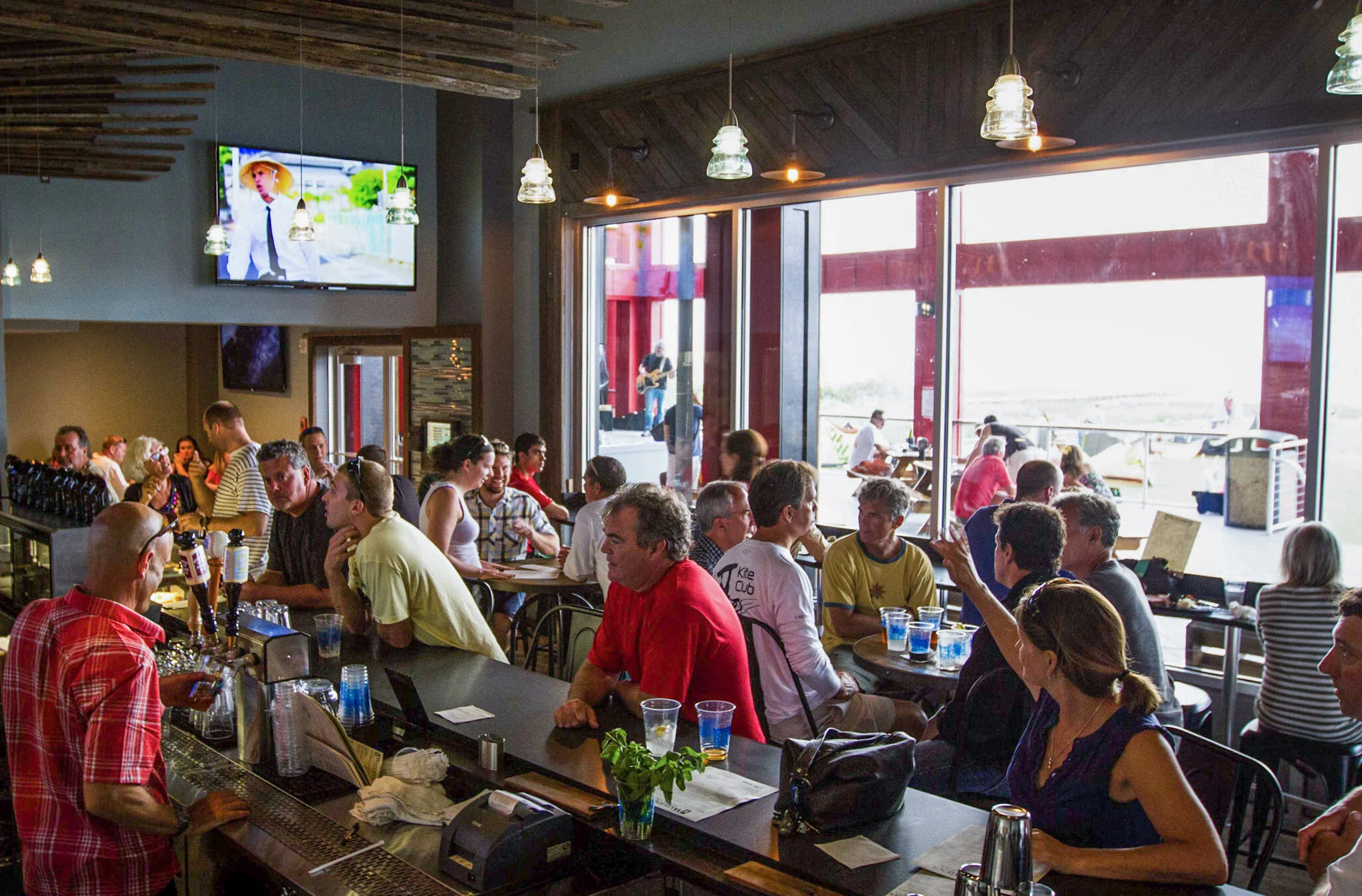 EAT — Watermen’s Retreat