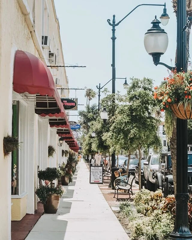 We're celebrating our 2 month anniversary of our LWR location with some exciting news...⁣
⁣
Our Venice location will be opening this coming Monday, June 22! Help us spread the word!⁣
⁣⁣
1617 US-41 BYP S #1, Venice, FL 34293⁣⁣
Open Monday - Saturday 1