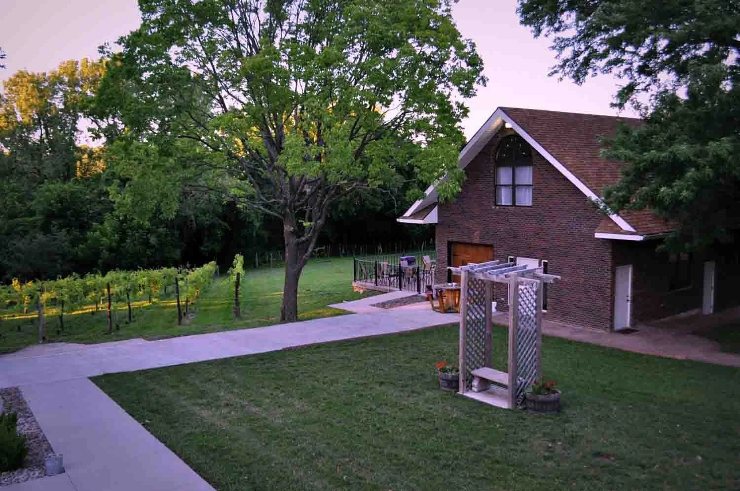 Mallinson Vineyard and Hall Wine Tasting and Patio Area