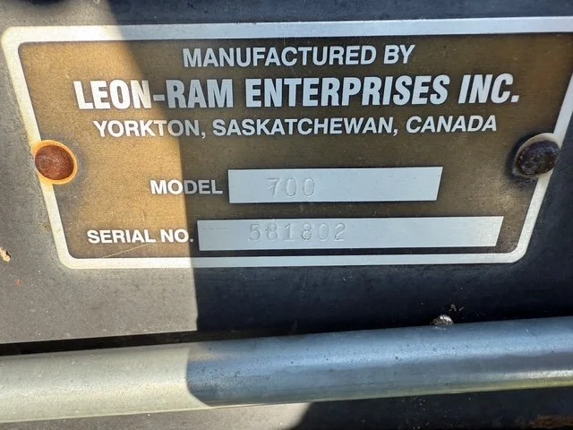 Leon 700 Loader.JPG