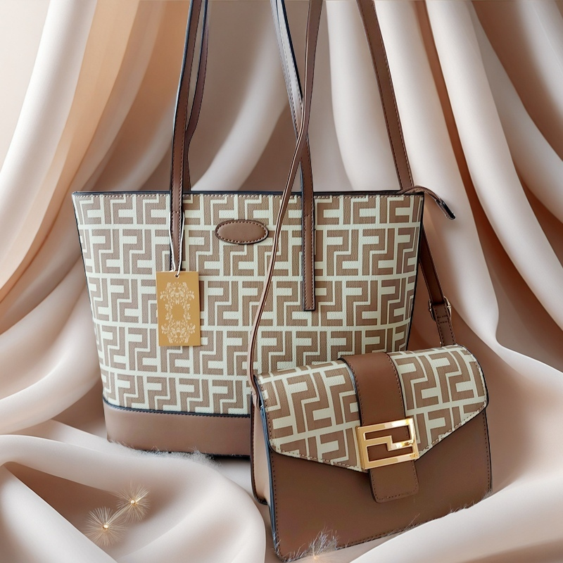 Tres carteras indispensables  en tu closet