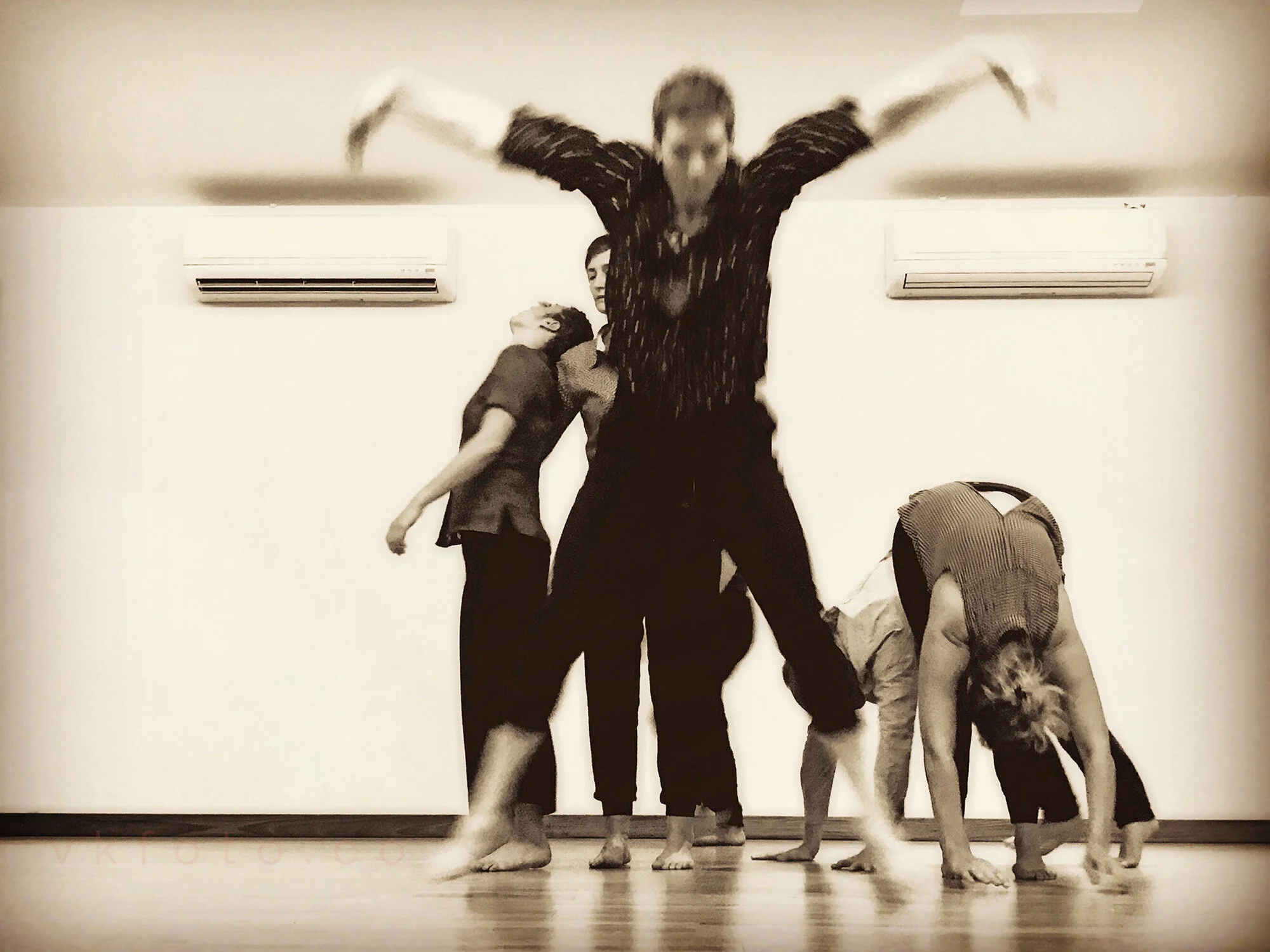 dance3.jpg