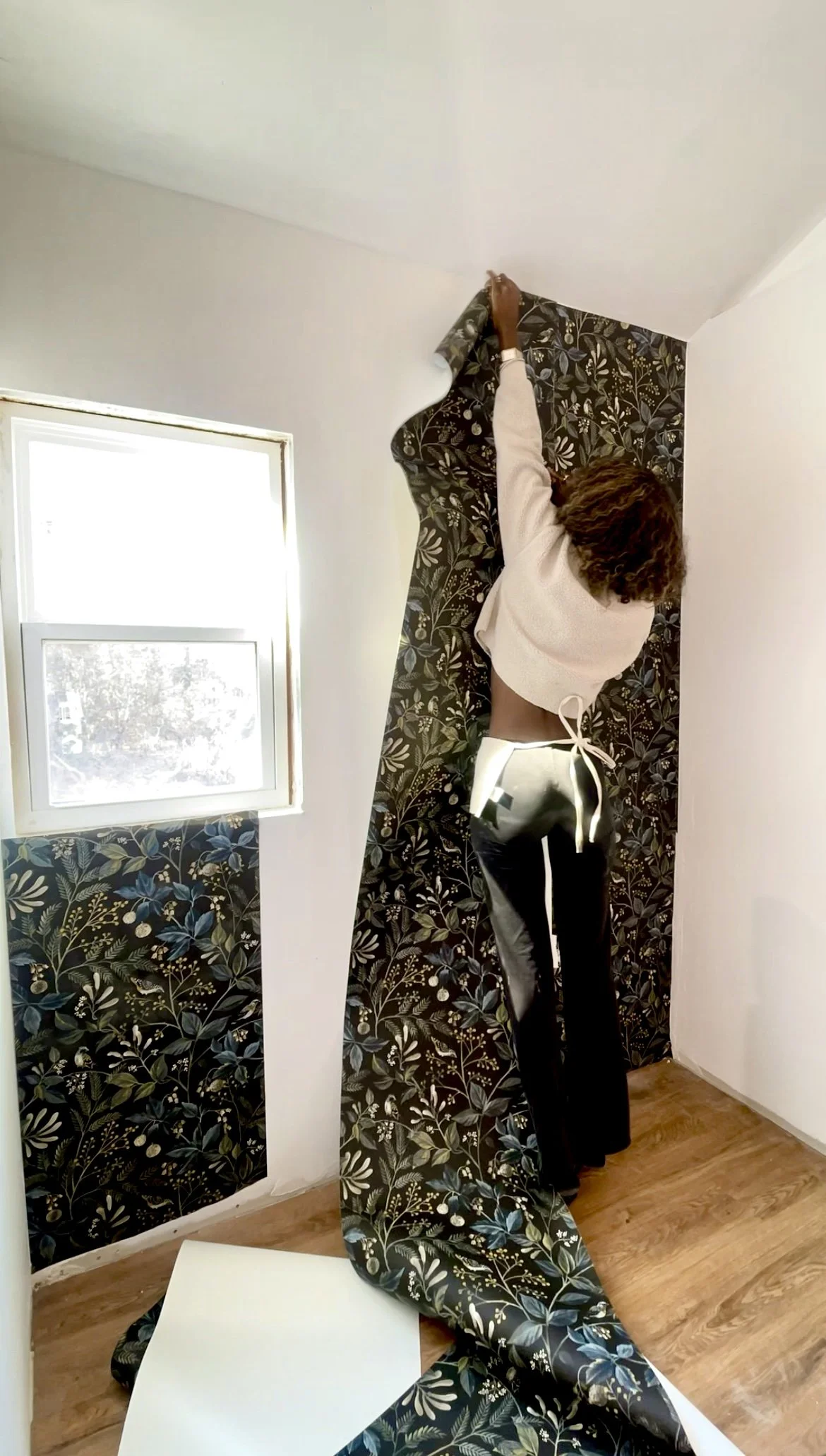 Transforming My Tiny Home with Peel-and-Stick Wallpaper - Renter Friendly 