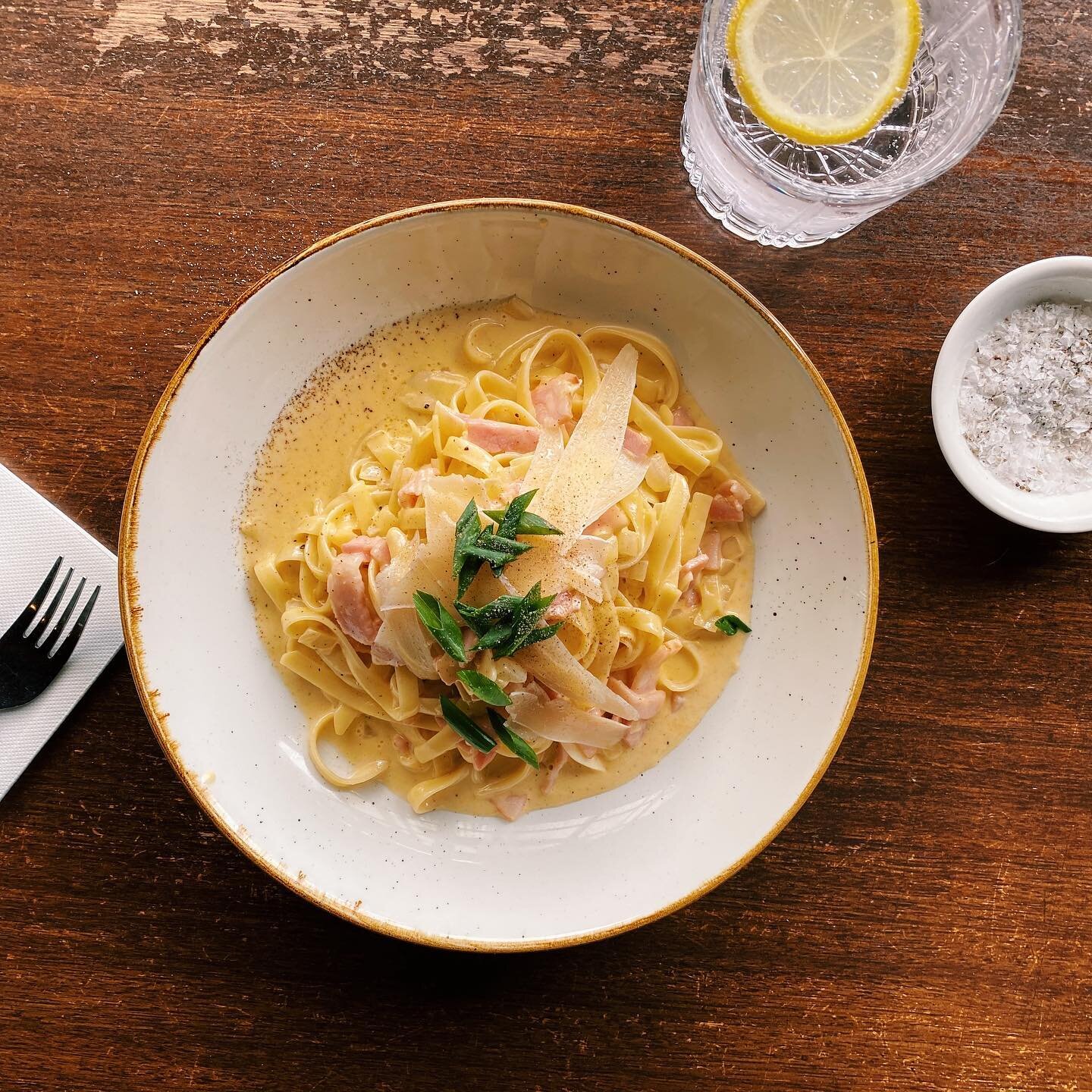 Can't be bothered cooking tonight? We've got you covered!

Our takeaway menu changes regularly to ensure that every time you order there is new flavours for you to try! Tonights new dish: Fettuccine Carbonara 🤤 ❤️$15 MAINS
❤️$5 DESSERTS
❤️$25 FROZEN