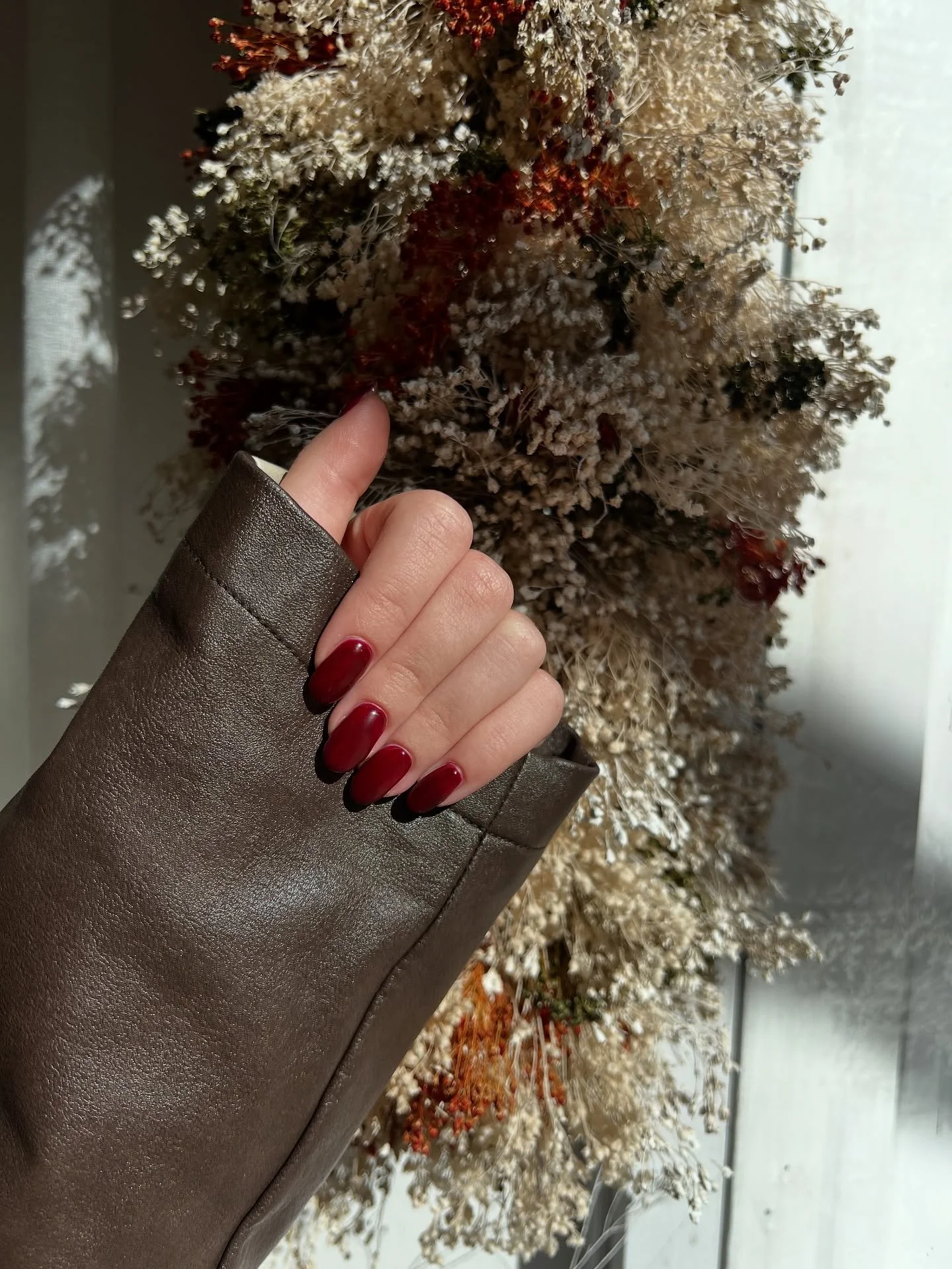 don’t leave us on red, book your autumn nails instead π
gel & biab nails available at the glamour room β€οΈ
 
to book gels click book now on our profile, for biab message our in salon biab girl @fullglambyleanne 
 
biab nails, ess