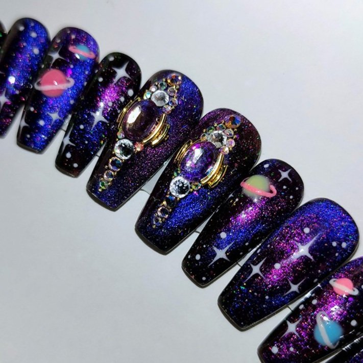 Galaxy+press+on+nails+luminous.jpg