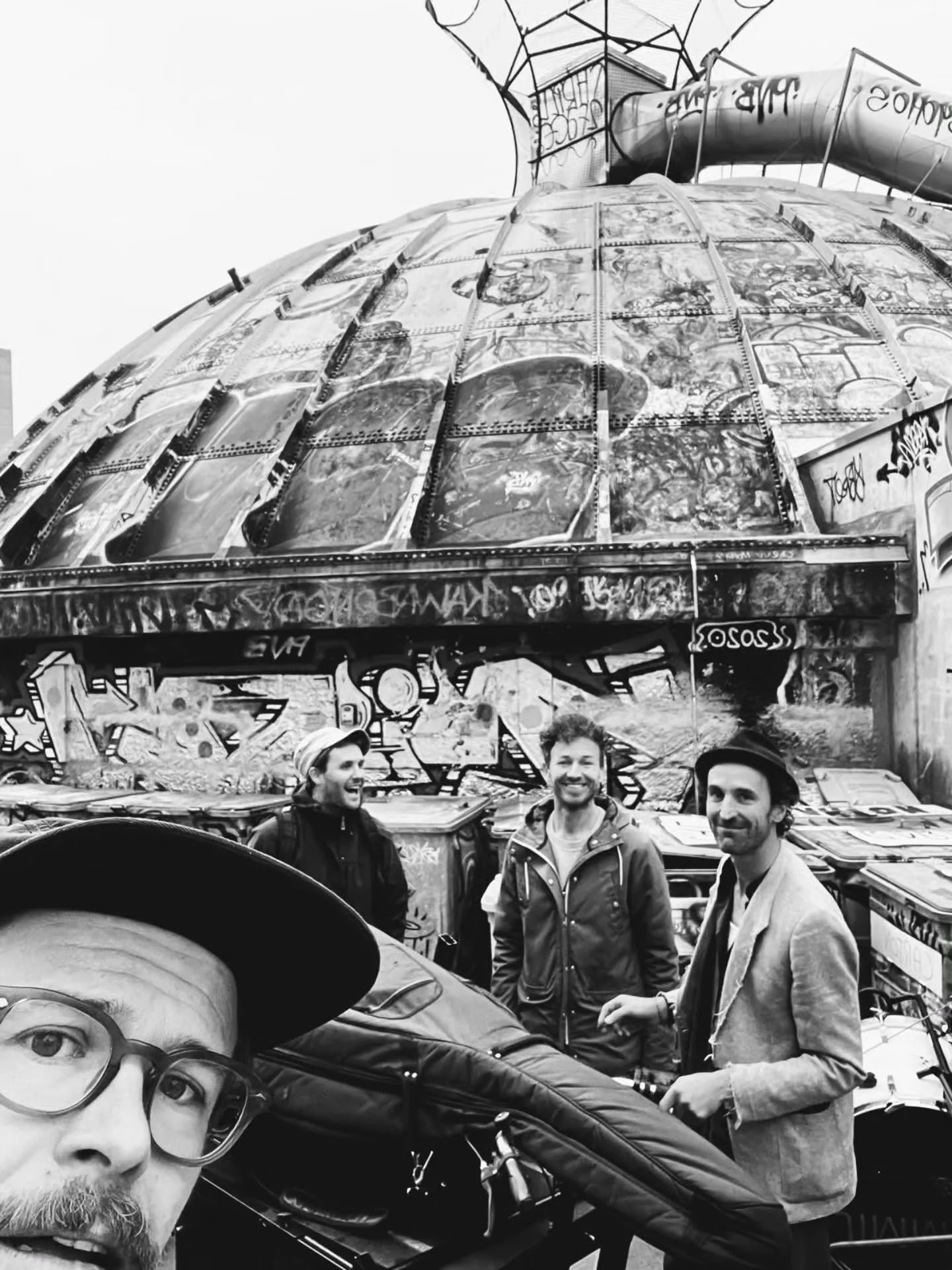 CONCERT - 06.11.2025 - 21:00 - JIMM THE CLUELESS

https://www.jimmtheclueless.ch/ 

#caf&eacute;ducommerce #event #&eacute;v&eacute;nement #concert #konzert #live #jeudredi #donnerstagabend #bielbienne #altstadt #vieilleville #agenda #jimmtheclueless