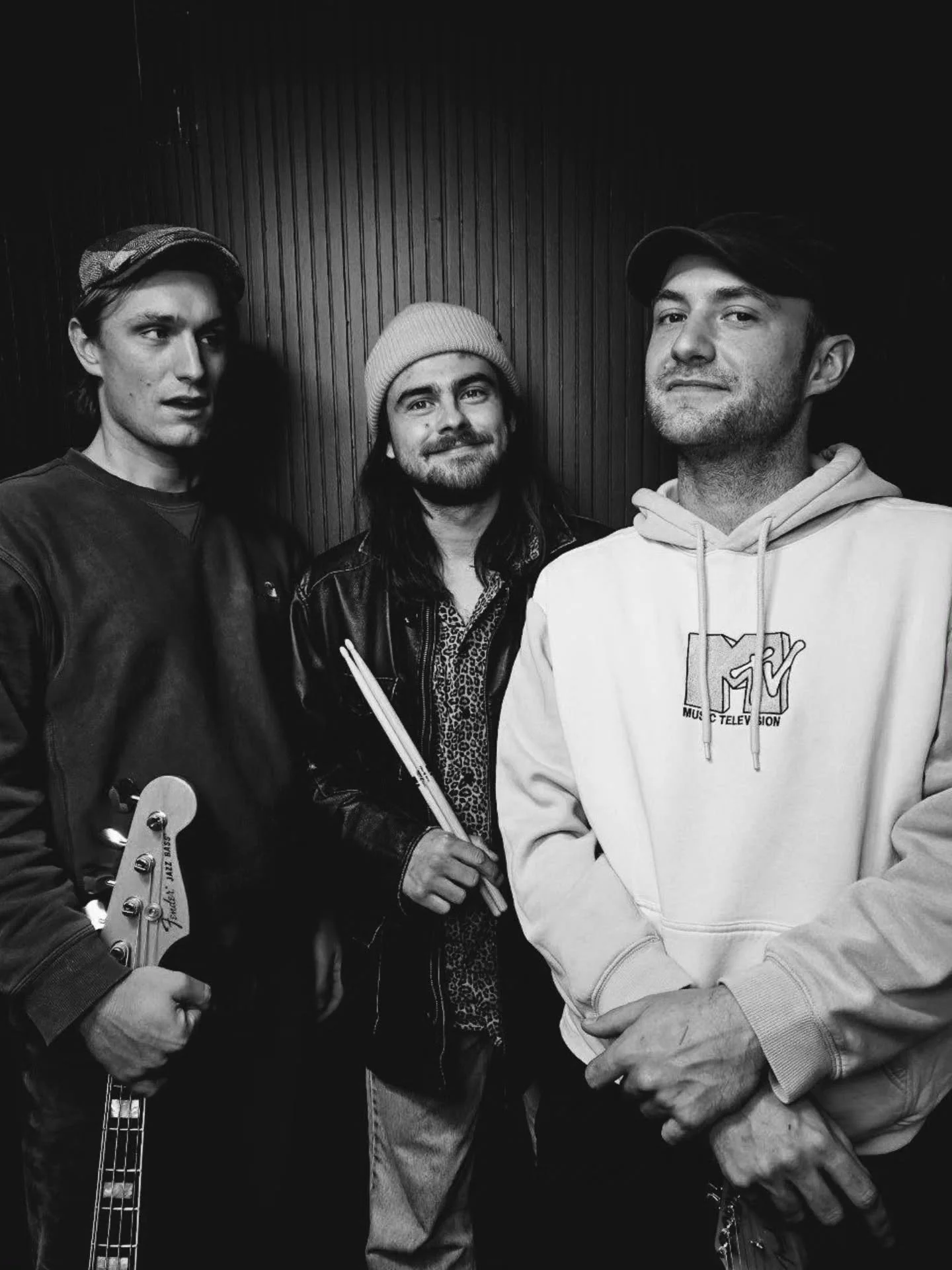 CONCERT - 20.11.2025 - 21:00 - UNDER THE SEXSHOP 

https://underthesexshop.ch/

#caf&eacute;ducommerce #event #&eacute;v&eacute;nement #concert #konzert #live #jeudredi #donnerstagabend #bielbienne #altstadt #vieilleville #agenda #underthesexshop