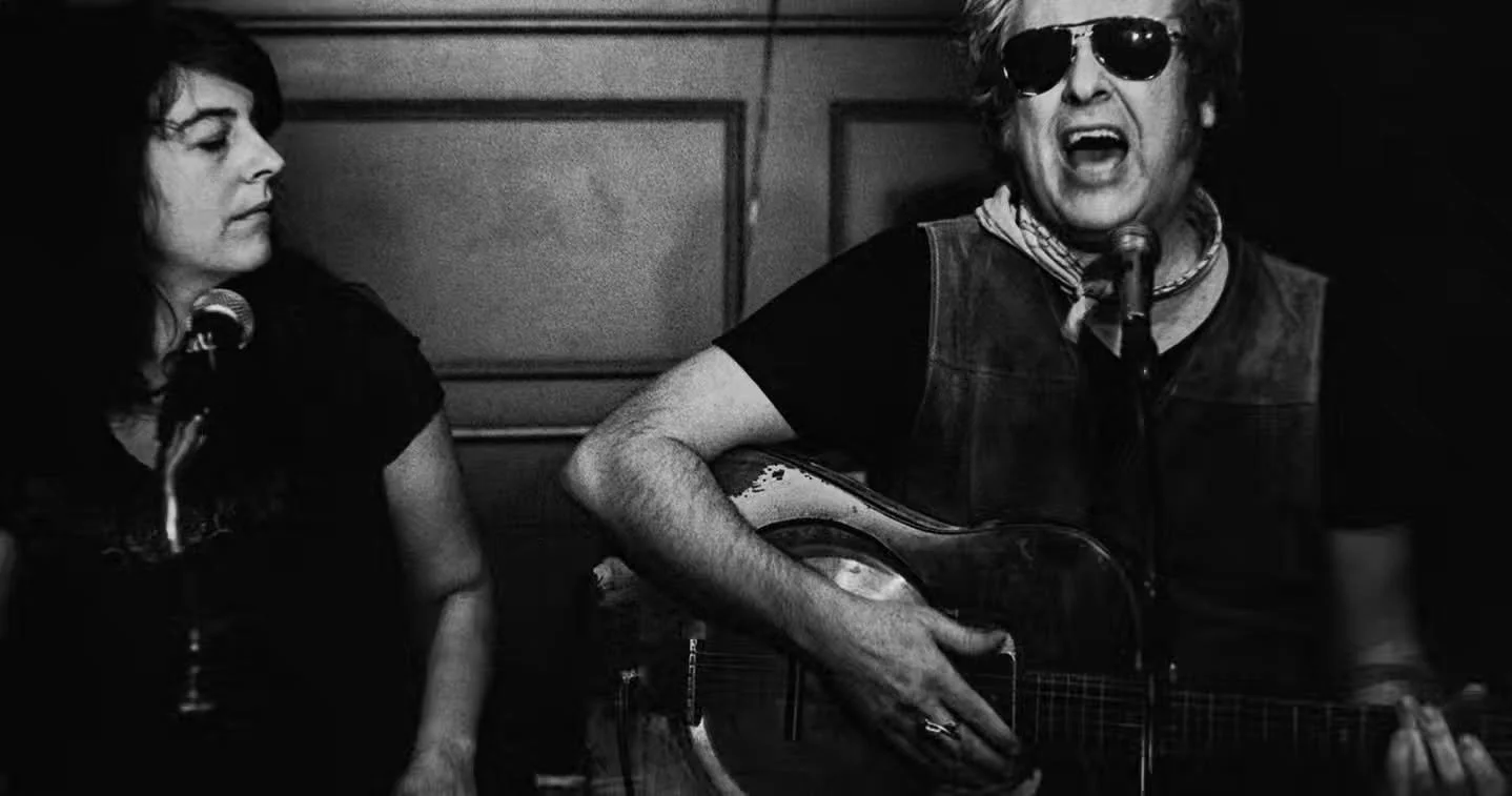 CONCERT - 27.11.2025 - 21:00 - REVEREND DEADEYE &amp; NICOTINE SUE

https://www.revdeadeye.com/

#caf&eacute;ducommerce #event #&eacute;v&eacute;nement #concert #konzert #live #jeudredi #donnerstagabend #bielbienne #altstadt #vieilleville #agenda #re