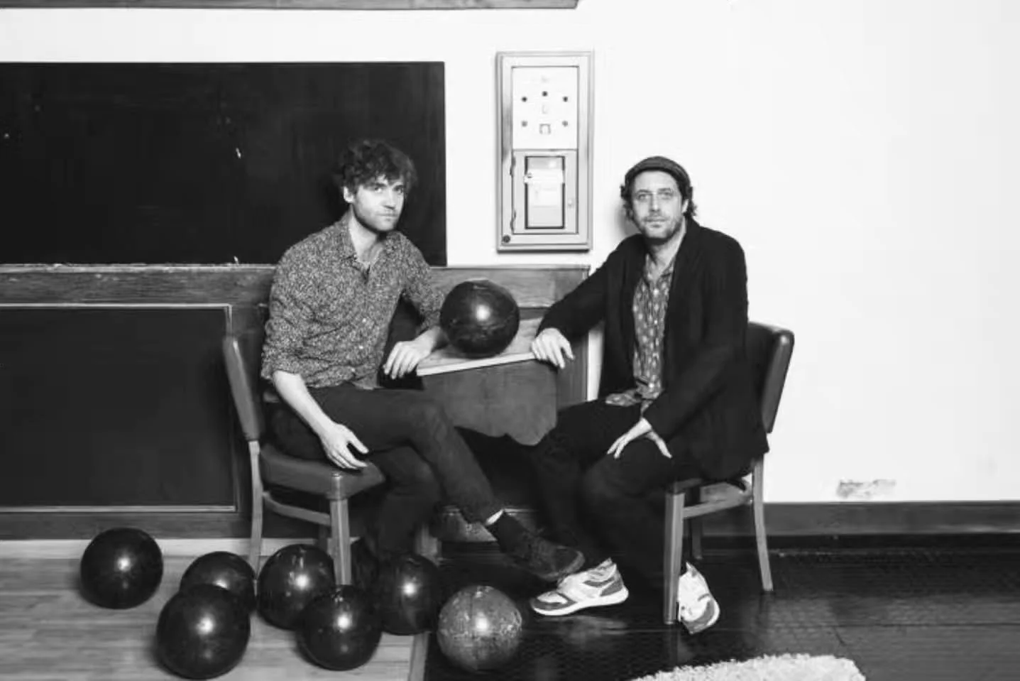 CONCERT - 02.04.2026 - 21:00 - SCHR&Ouml;DINGERS KATZE

https://schroedingerskatze.bandcamp.com/music

#caf&eacute;ducommerce #concert #konzert #bielbienne #schroedingerskatze