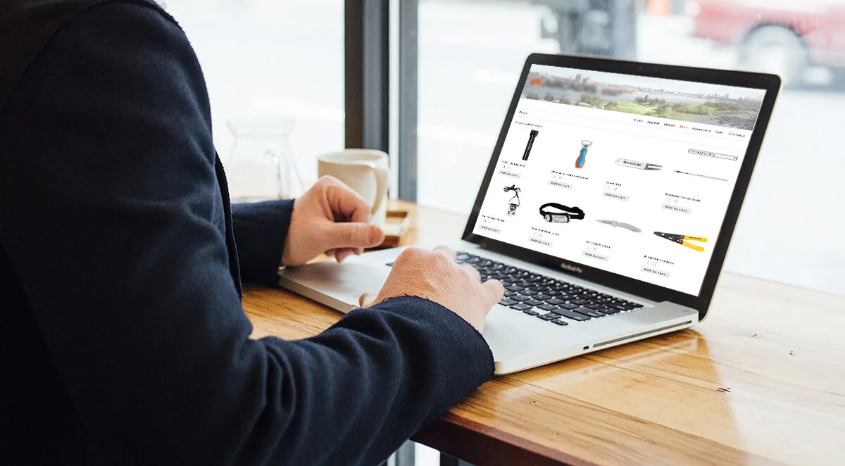 business-businessman-computer-2182969 copy.jpg