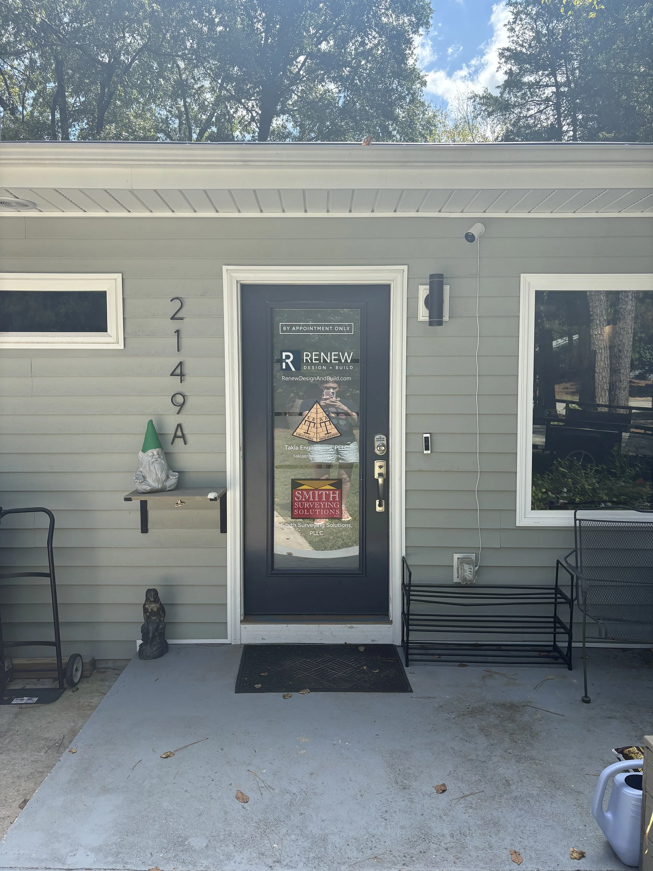 Door Branding Graphics – Renew Design & Build / Smith Surveying Solutions