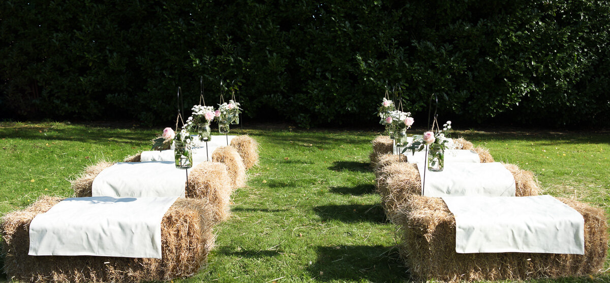 Es Party Props - Hay Bale Covers For Seating