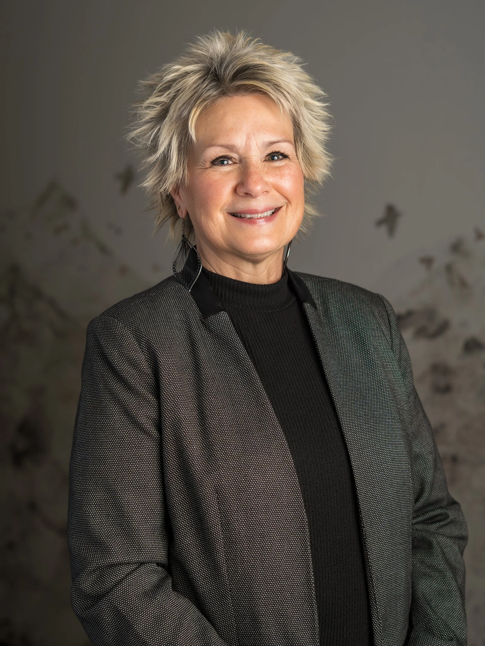 Linda Bradshaw | Co-Director MTN LITTLES (Birth - 4yo)