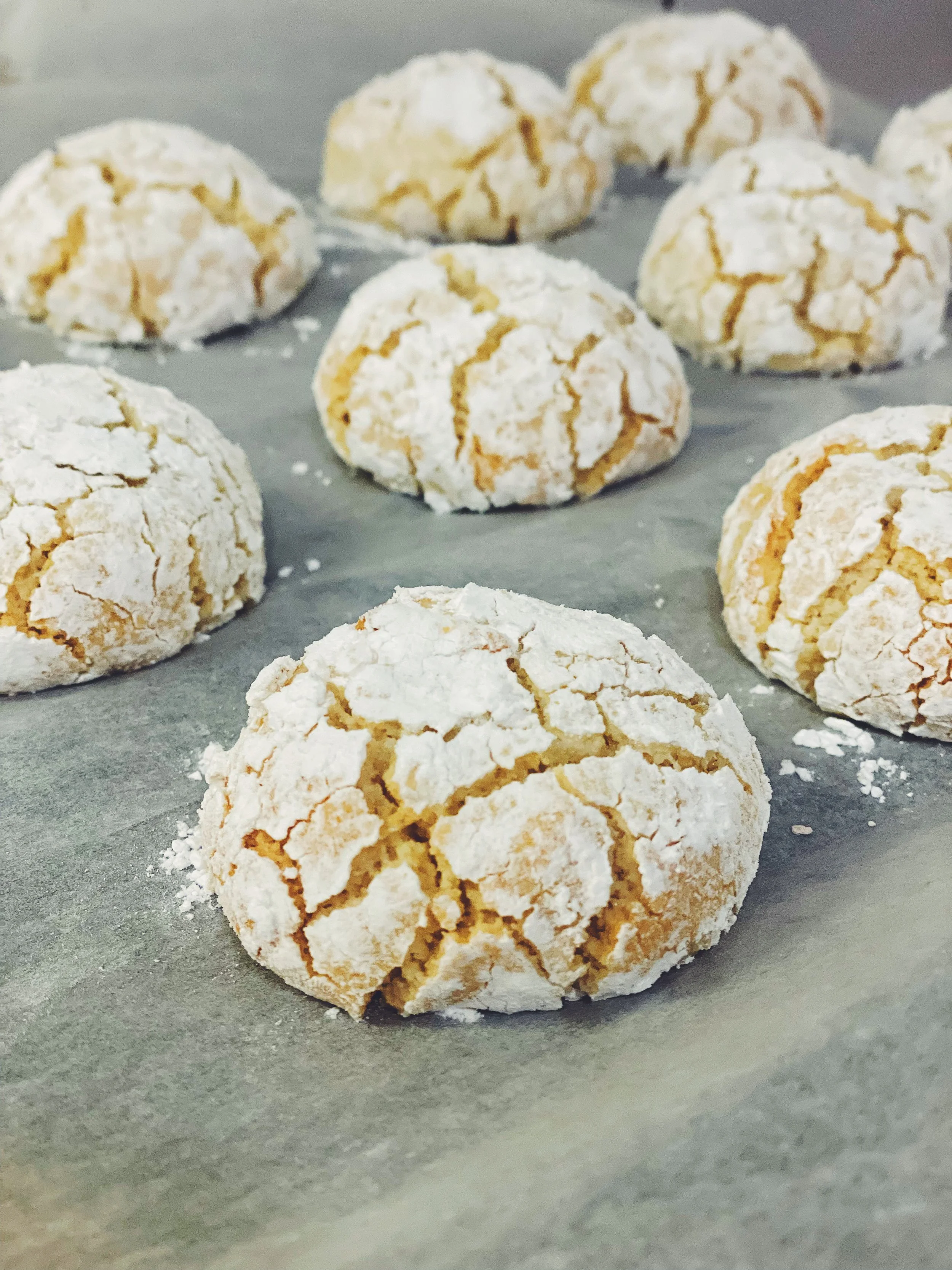 amaretti biscuits Hut 55.jpg
