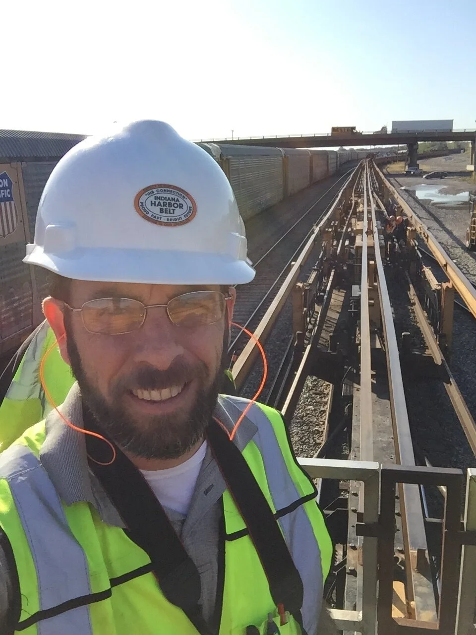 2019-10-08 IHB CWR rail operation.JPG