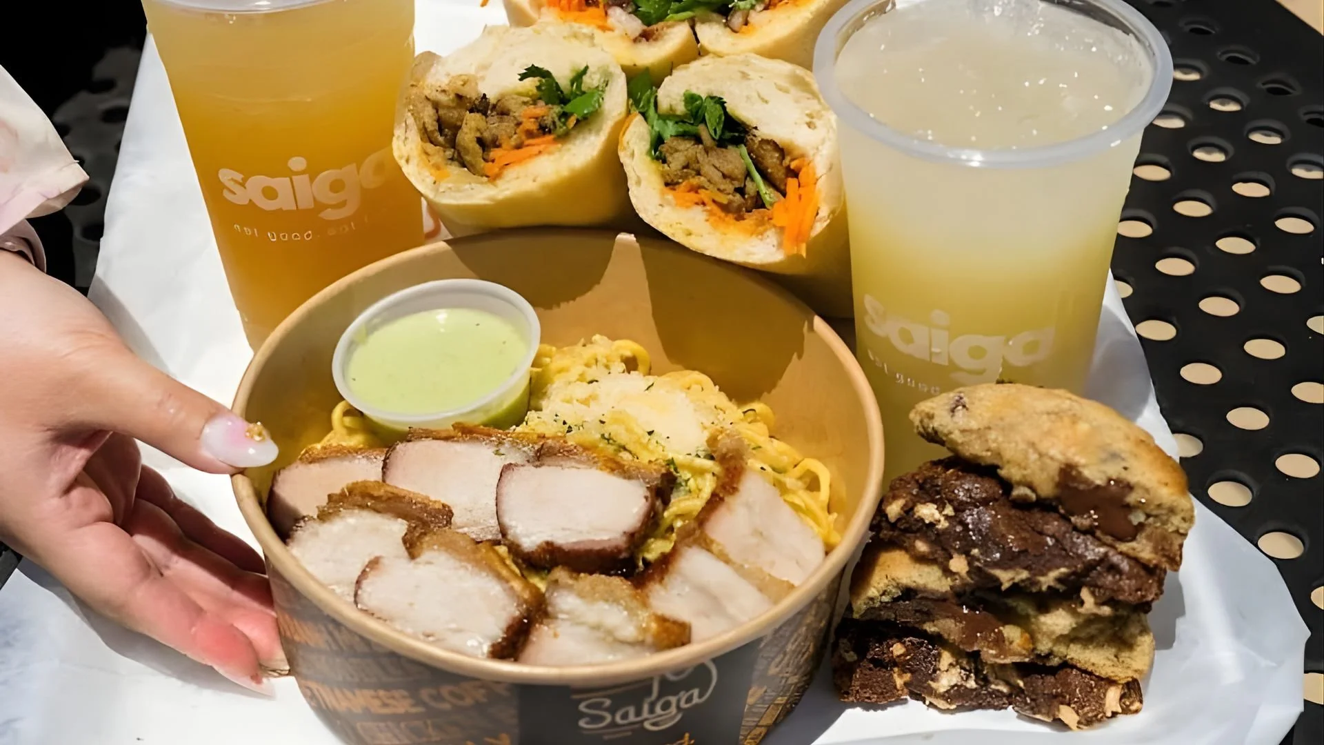 23 Iconic Traditional Vietnamese Food Dishes You’ll Want on Repeat