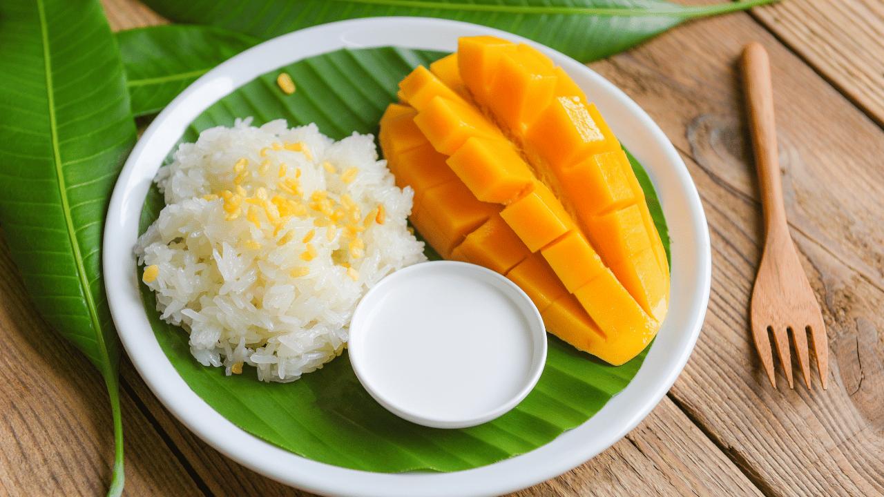 Mango Sticky Rice – From Thai Inspiration to Vietnamese Dessert Culture