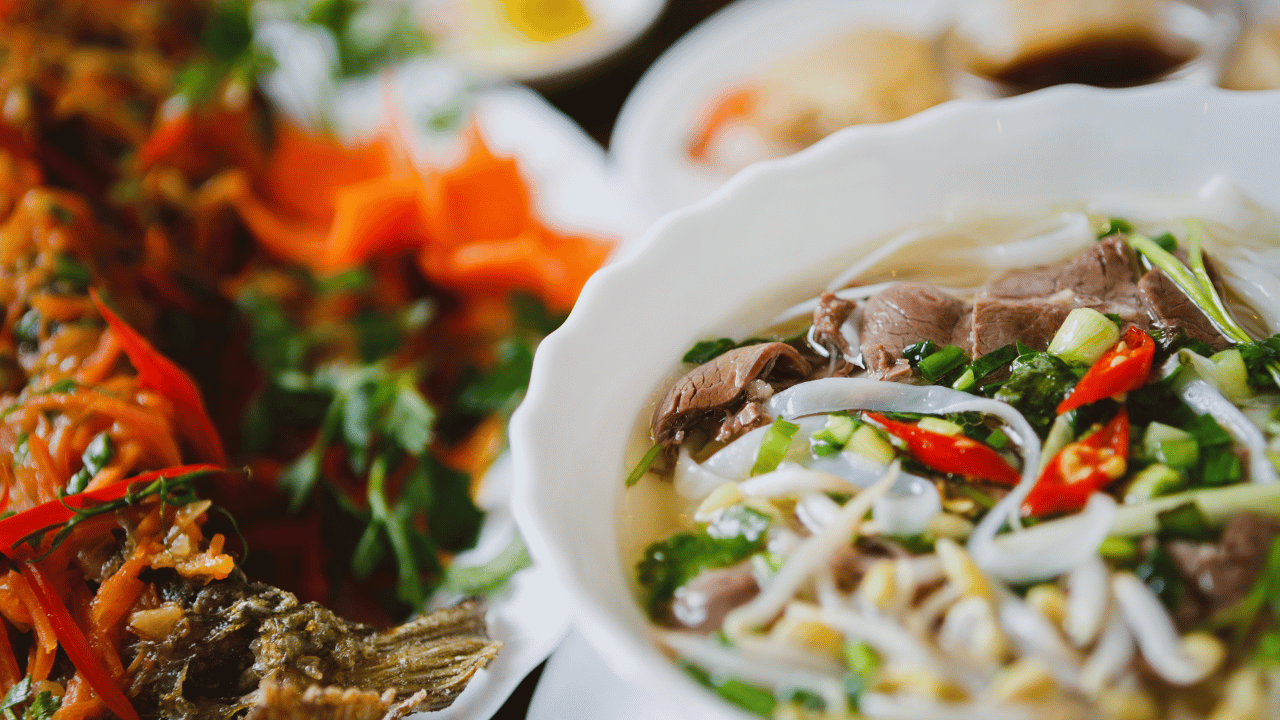 Viet Foods: 5 Popular Dishes You Must Try