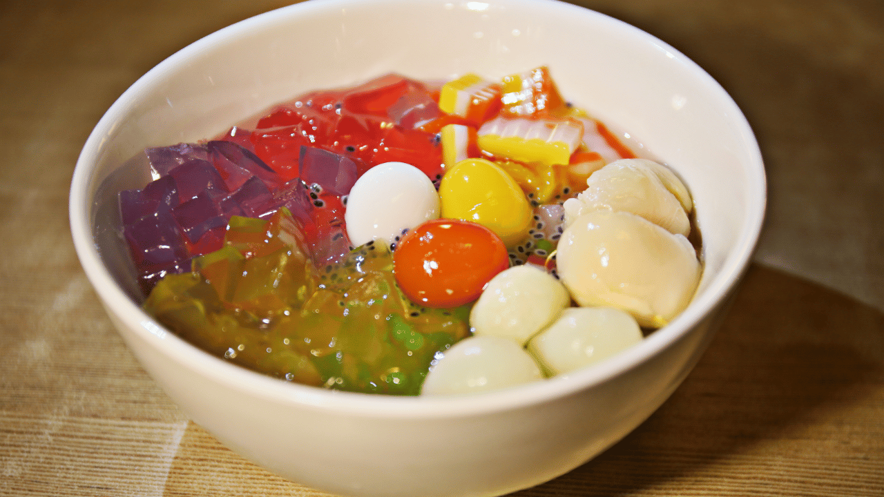 10 Popular Viet Desserts: Traditional Vietnamese Sweets You Must Try