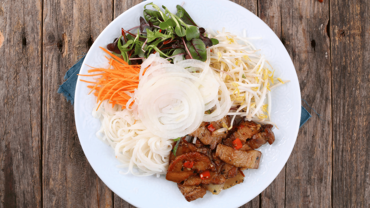 Rice, Noodles, and Bread Pairings With Asian Street Meat