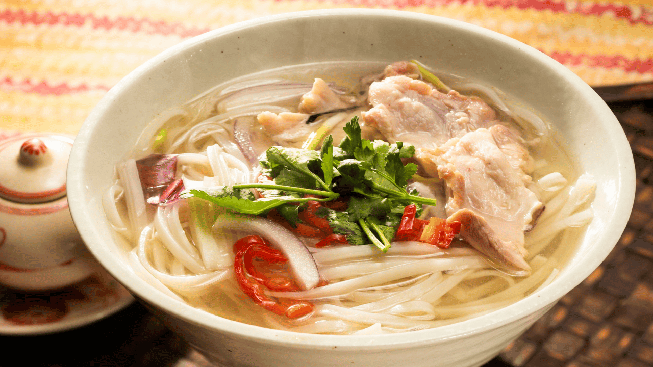 1. Pho – Vietnam’s Iconic Noodle Soup