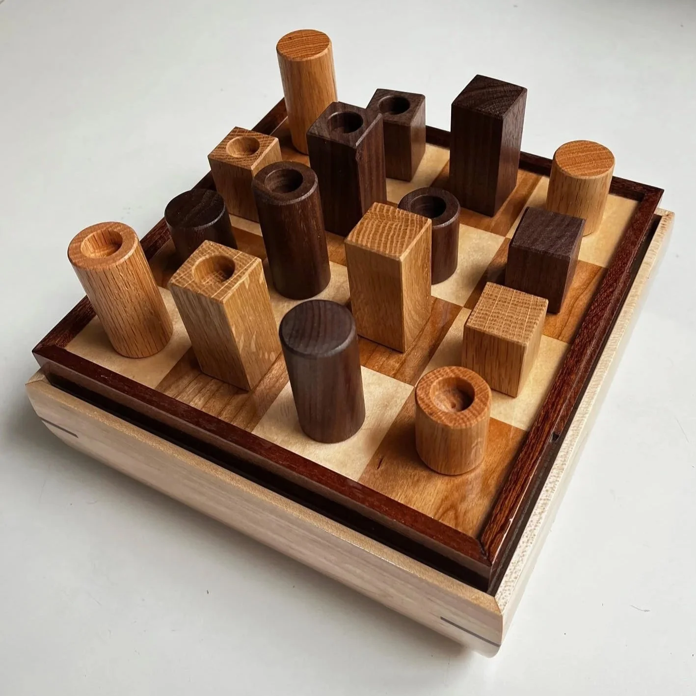 Deluxe Quad-Row Game