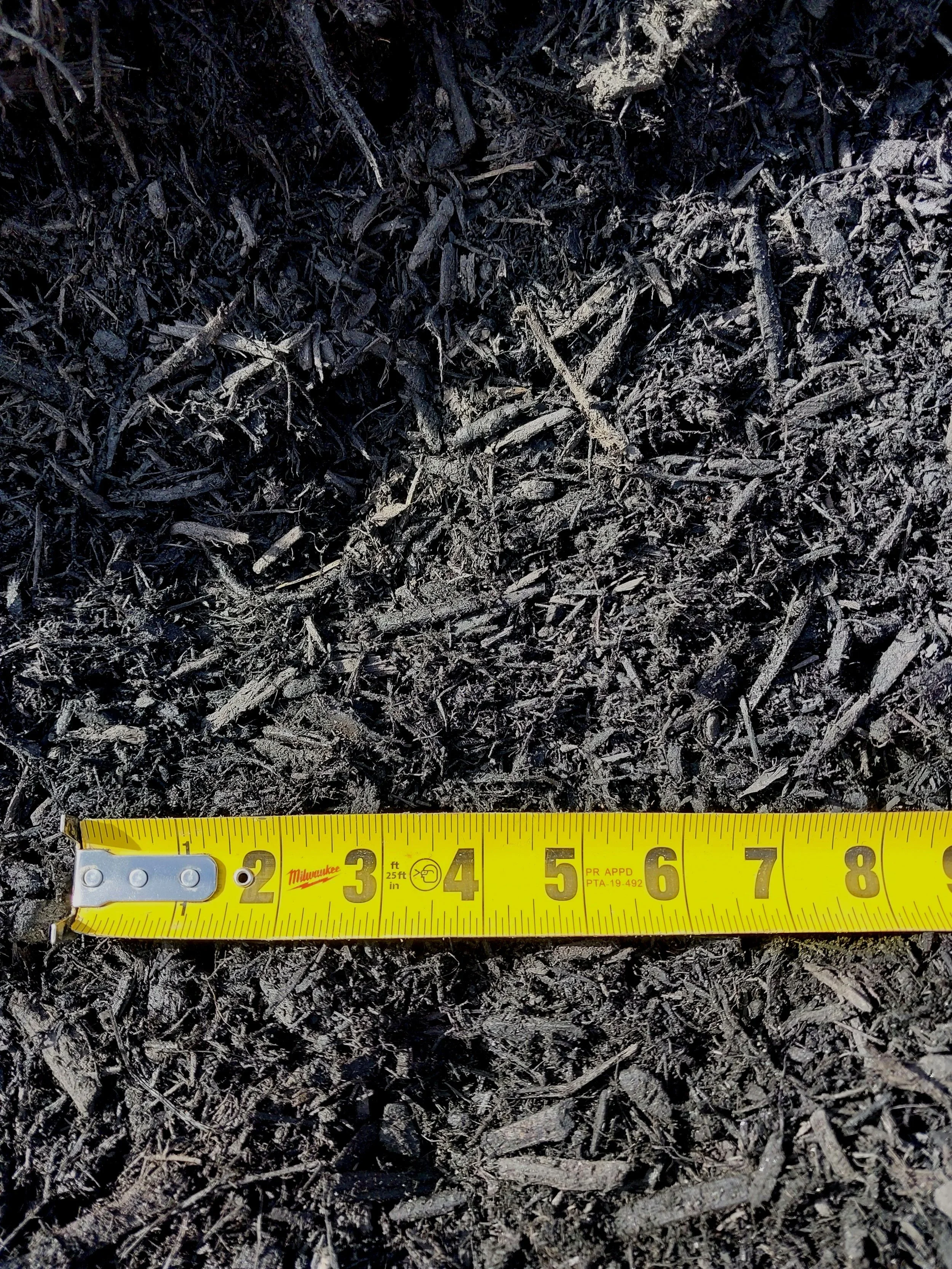 Triple Shred Dyed-Black Mulch.webp