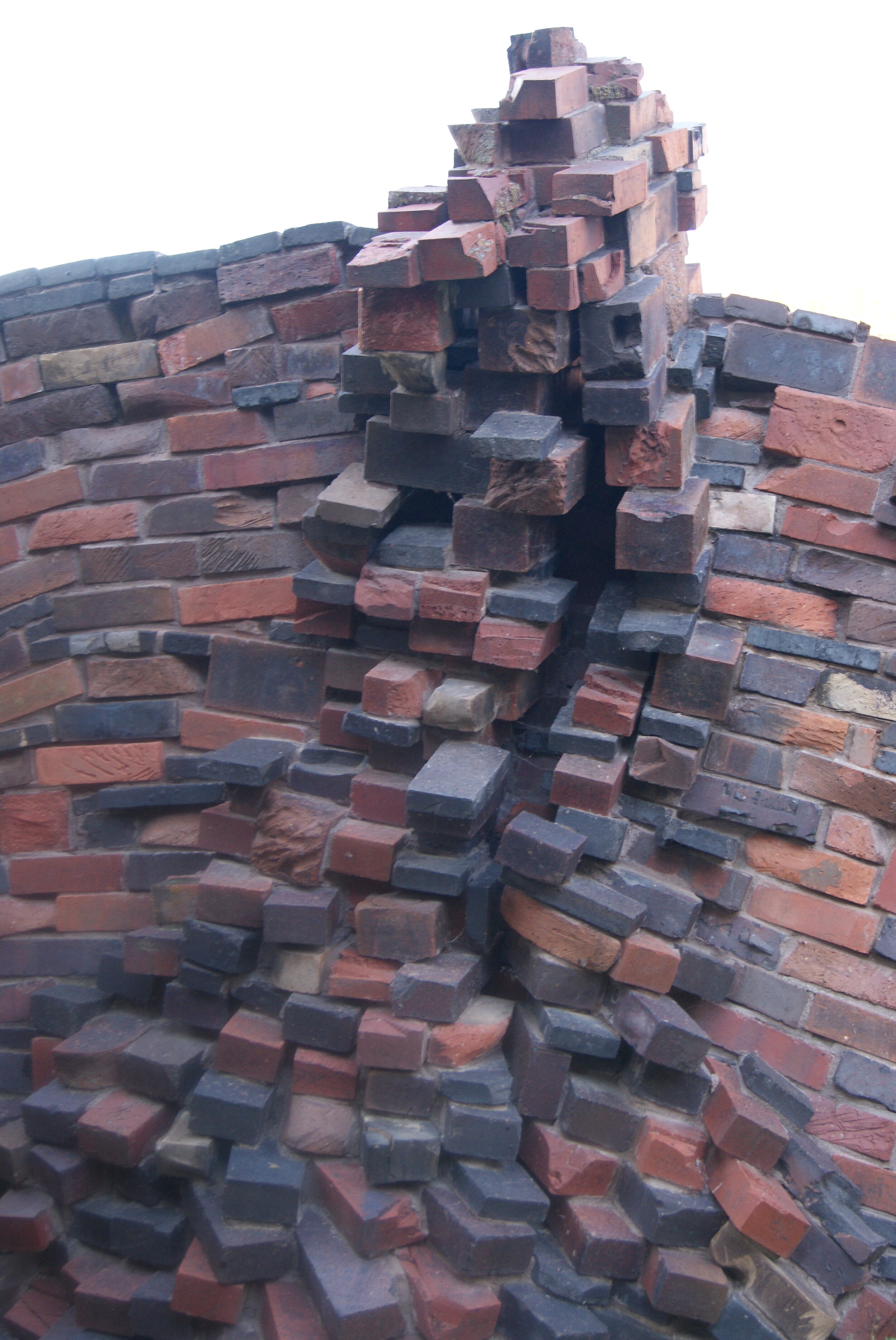 Keraunos wall, craggy texture