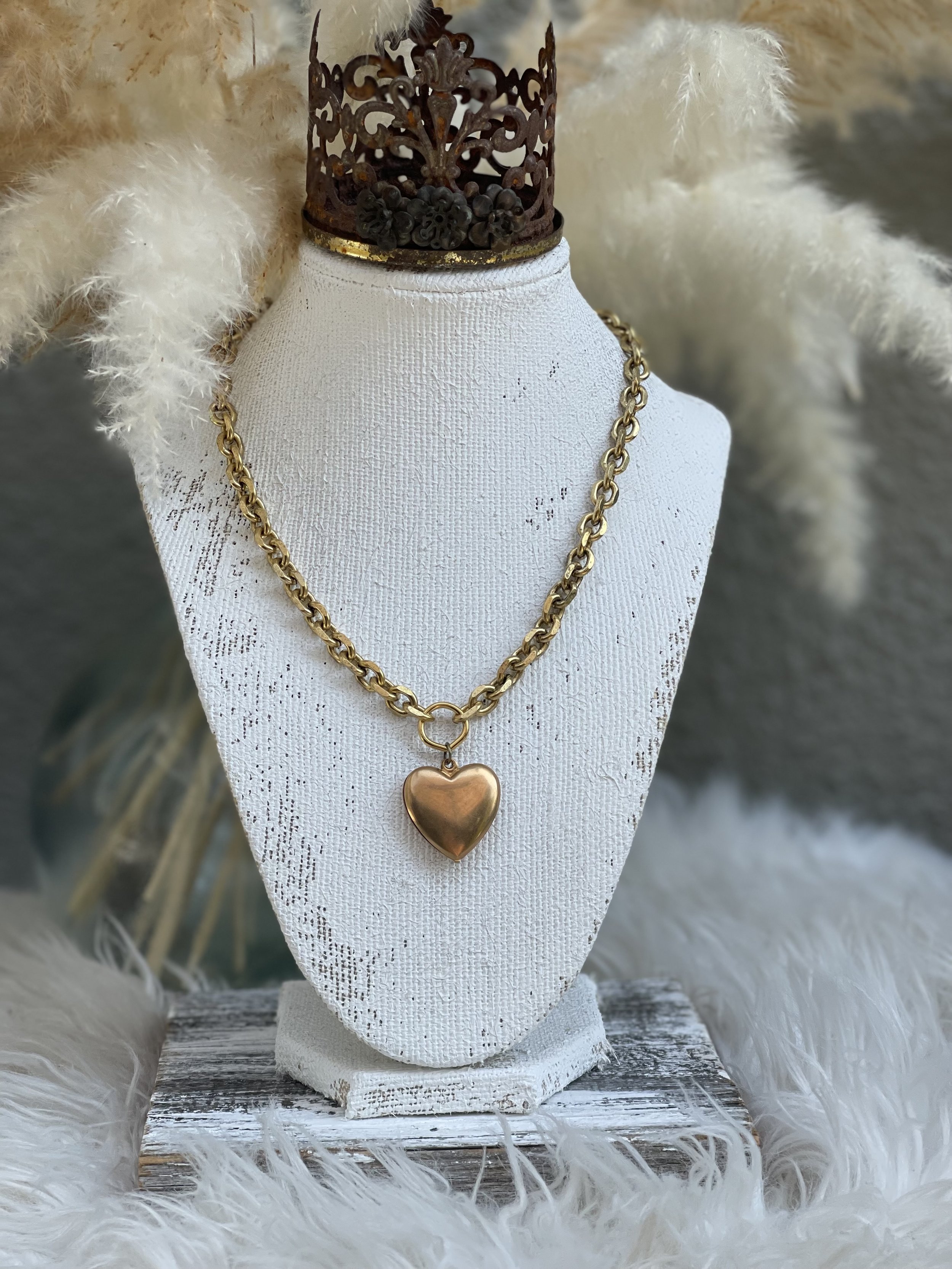 Silver Chain w/Puffy Heart Pendant Necklace - Evelie Blu Boutique