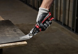 Milwaukee® Long Cut Snips Preview