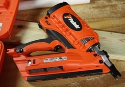 Paslode Cordless Framing Nailer (CF325) Review