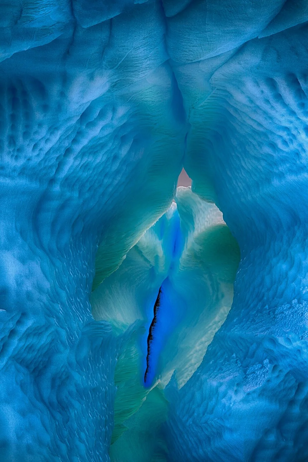 Journey To Sensuality - Antarctica 40x60