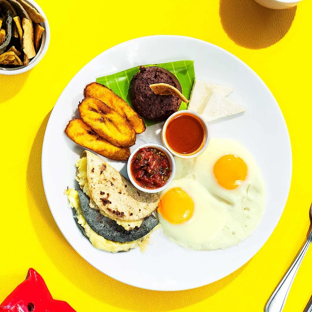 Desayunos Guatemaltecos — Los 3 Tiempos