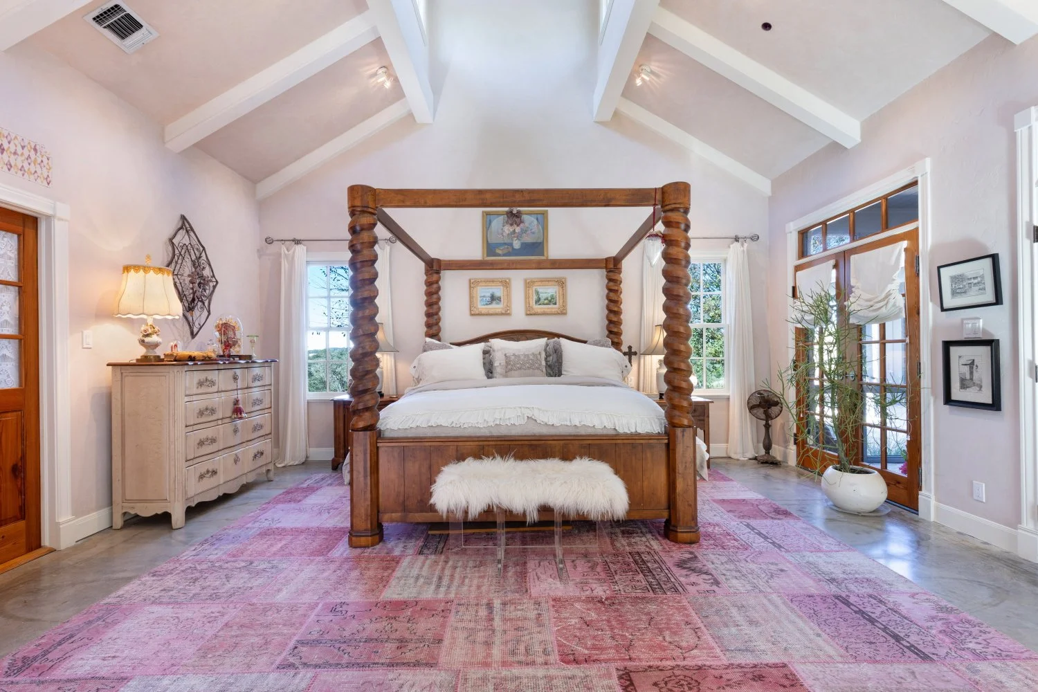 BEDRM PRM 01 IMG_2288.jpeg