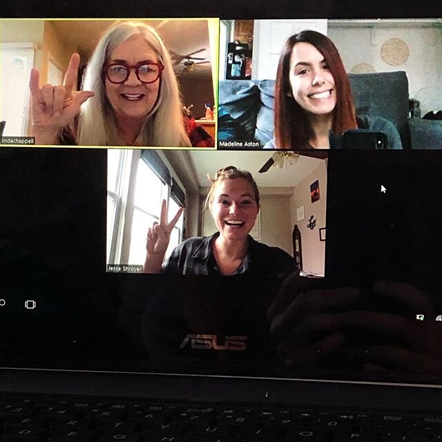 Virtual SpiritWorks meeting today! The new norm 🤷🏻&zwj;♀️👀😊 Big things coming to help our athletes and coaches with these times and the future! 🤩☺️We love you all and are sending virtual hugs everywhere🦄🌈🥰 &bull;
&bull;
&bull;
&bull;#virtualm