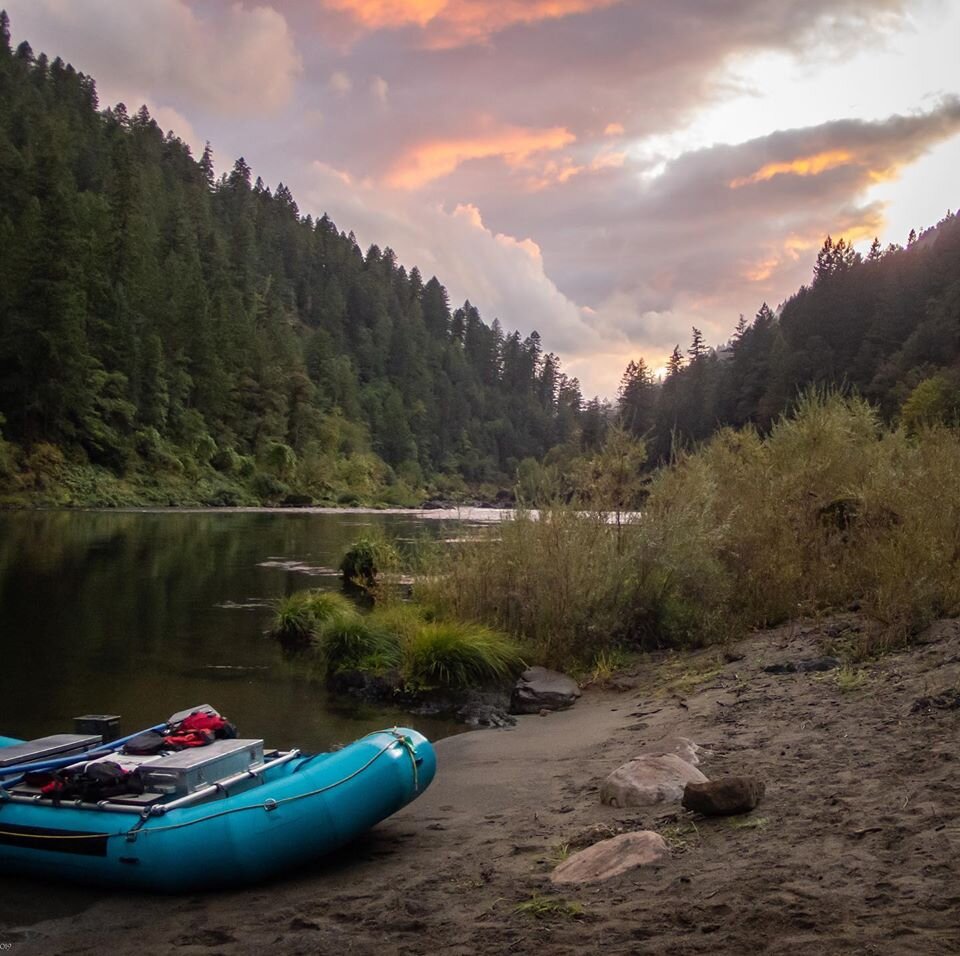 rogue_river_camping_sunsest.jpg