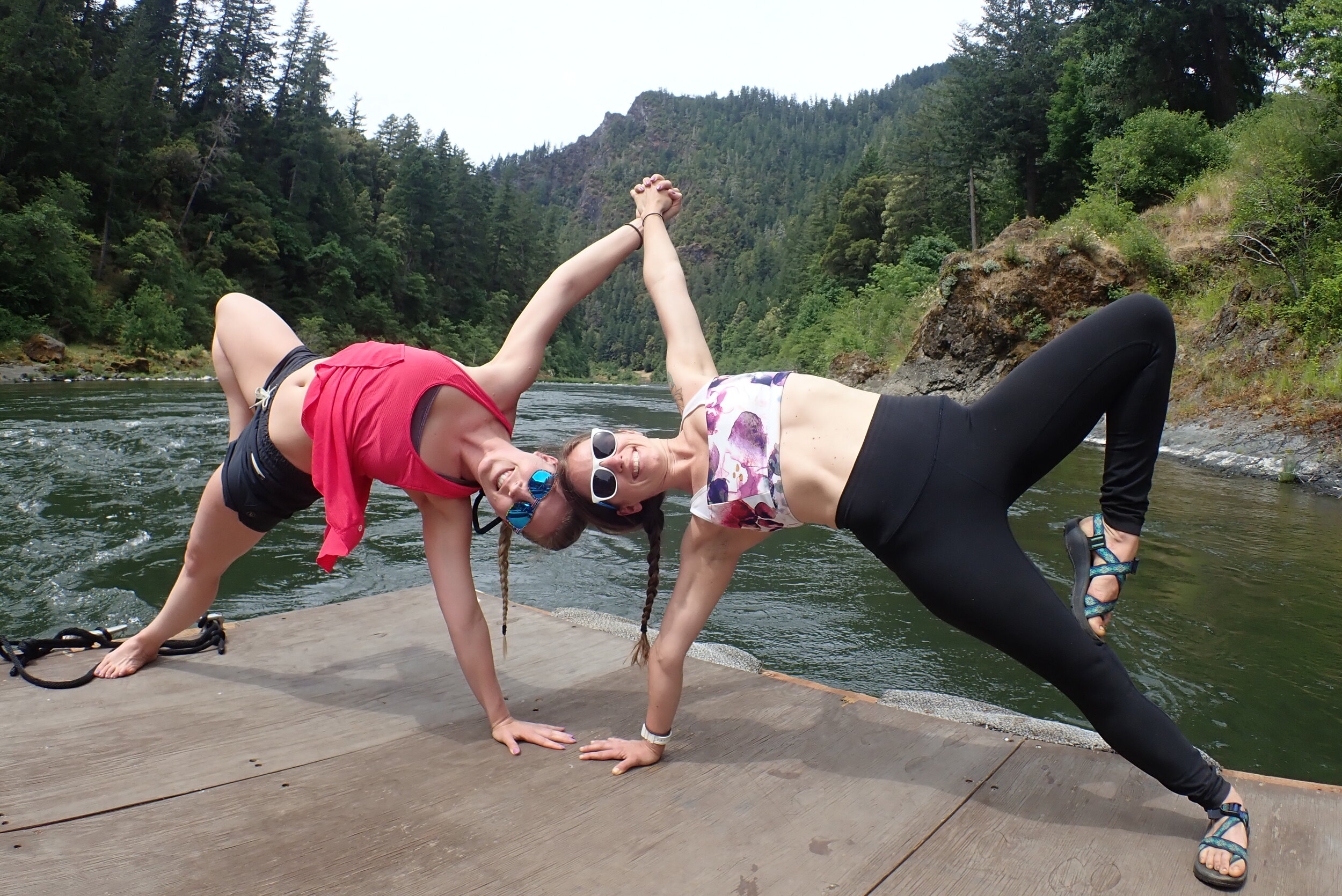 Nates Rogue Adventures_Yoga Instructors_Leanne and Hannah.JPG