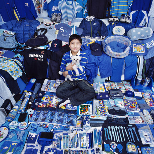  &lt;The Blue Project - Haewook and His Blue Things&gt; Light jet Print, 2007. Courtesy of the artist.  