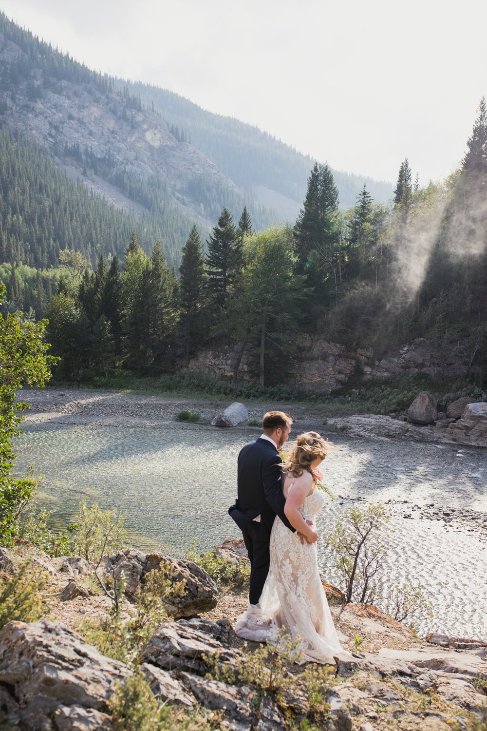 Intimate_Mountain_Wedding_Photography-1048.jpg