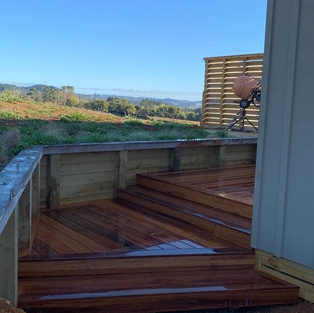 Anther kwila deck that looks absolutely stunning. #kwiladecking #decking #nzbuilders #nzdecks
