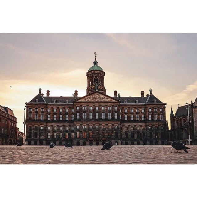Paleis op de Dam, Amsterdam Centre
⠀
The unusual quiet streets of Amsterdam as a result of the taken measurements against the coronavirus.
⠀
The Royal Palace of Amsterdam in Amsterdam is one of three palaces in the Netherlands which are at the dispos
