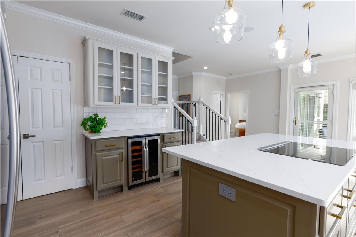 10-Kitchen.jpg