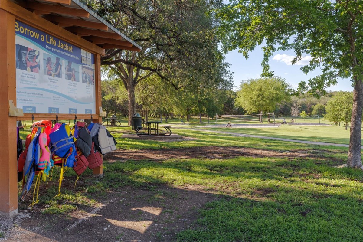 42-Lakeway City Park.jpg