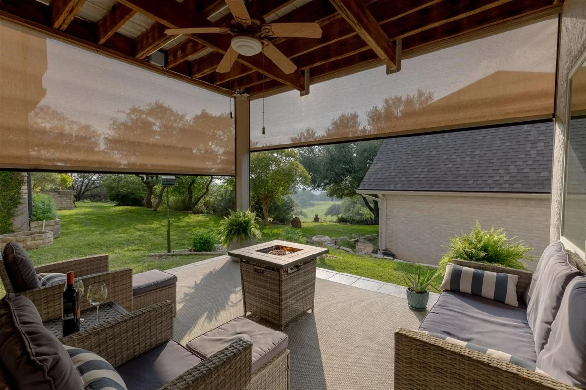 30-Patio Area.jpg